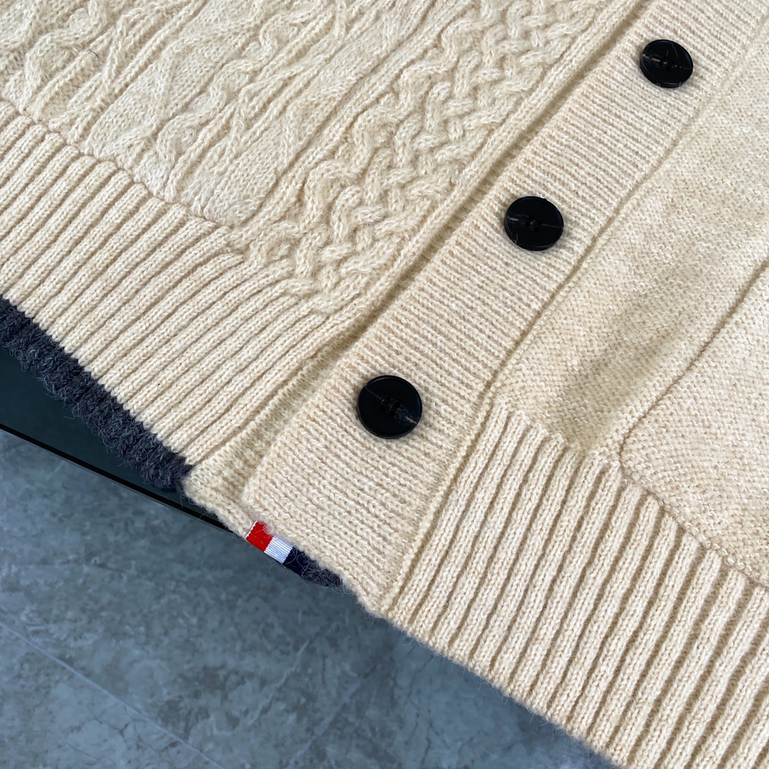 Thom Browne TB 23ss Falcon Wool Sweater Jacket: Classic Design and High-End Custom - 图片 9