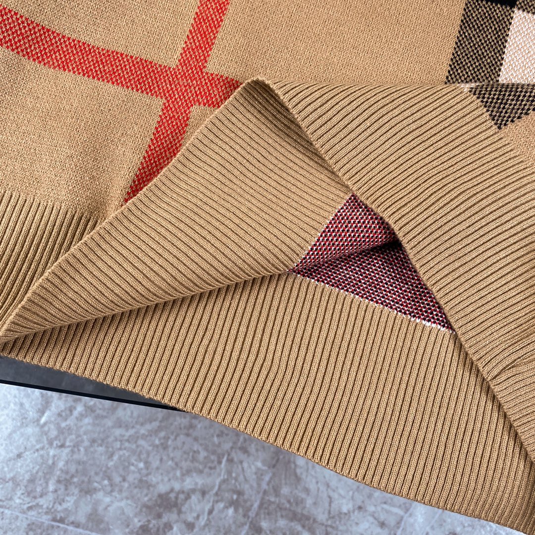 Burberry Barbara’s Classic Knitted Sweaters with High-Quality Velvet – Khaki Color, SM L Size - 图片 8