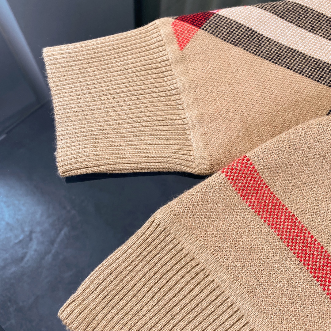 Burberry Wool Knit Suit: Classic, Elegant, Versatile, and Timeless - 图片 9