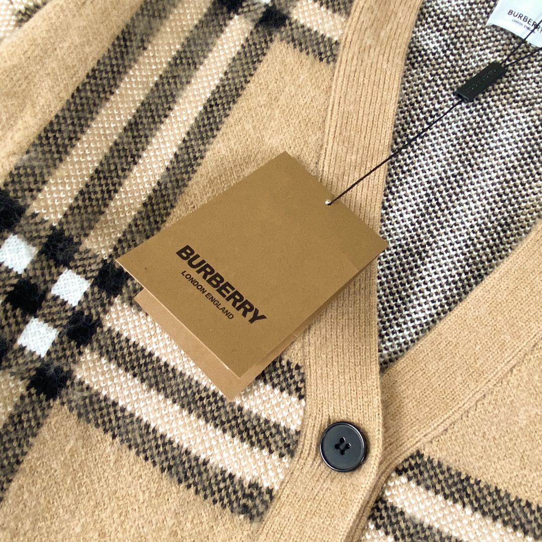 Burberry Barboli’s High-Quality Autumn/Winter Sweater Collection: Fashion and Personality - 图片 5