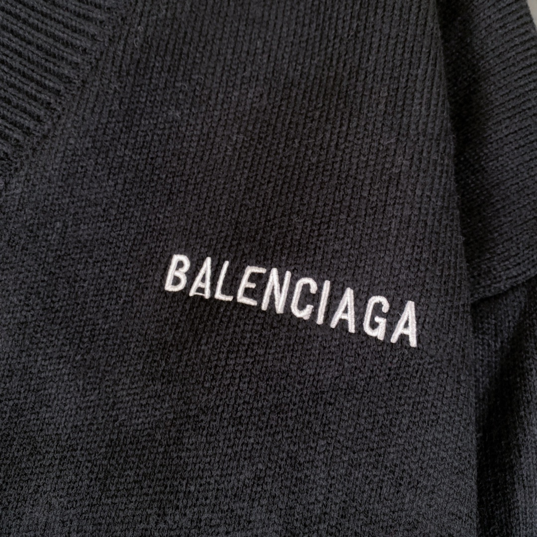 Luxurious Balentiaga FW23 Paris Sweater Coats with Intricate Embroidery and Soft Comfort - 图片 3