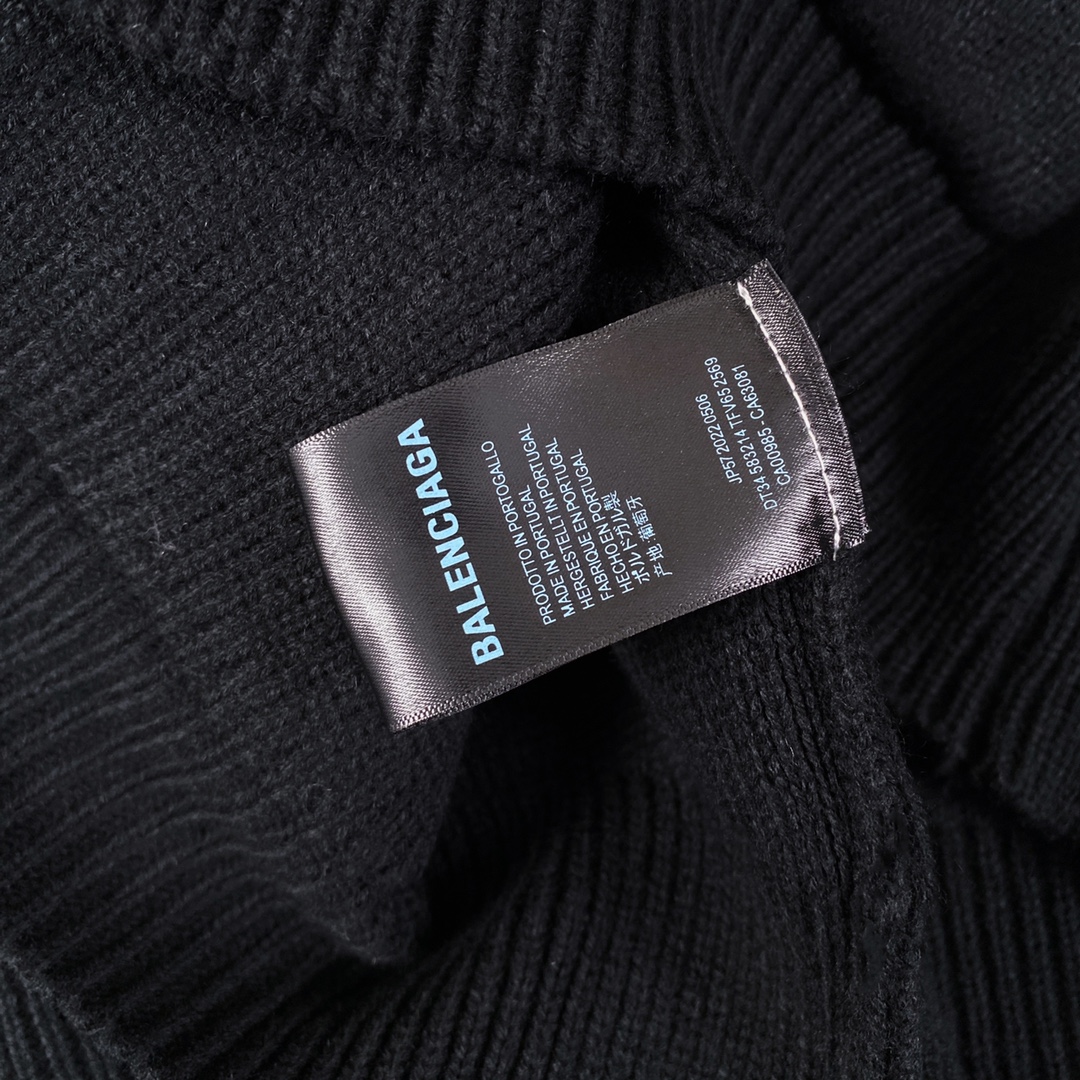 Luxurious Balentiaga FW23 Paris Sweater Coats with Intricate Embroidery and Soft Comfort - 图片 9