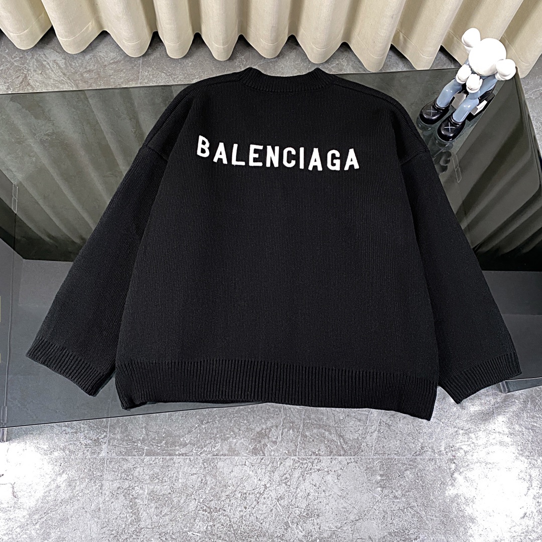 Luxurious Balentiaga FW23 Paris Sweater Coats with Intricate Embroidery and Soft Comfort - 图片 2