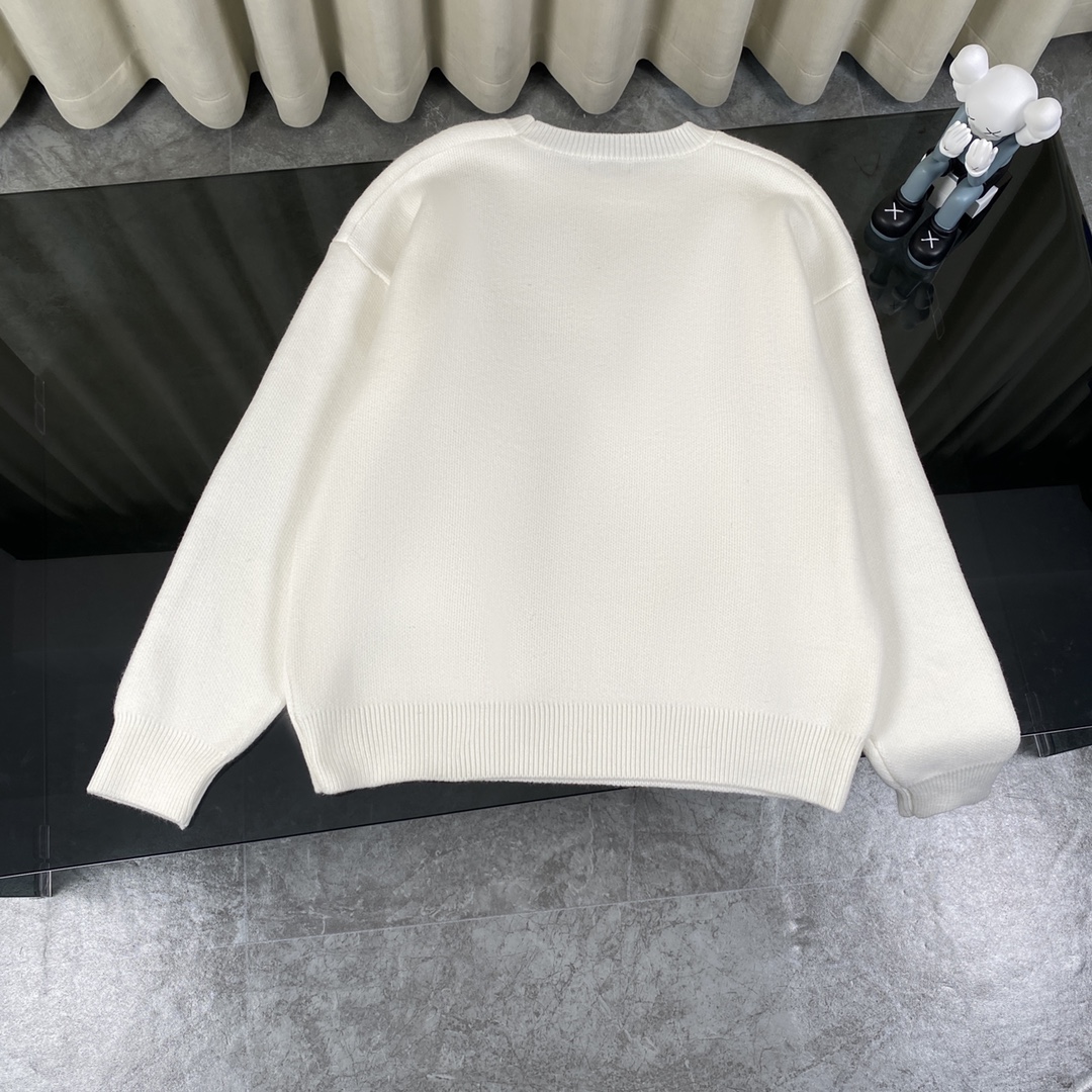 Chanel 360: Original High-Quality Wool Sweater with Classic Design - 图片 2