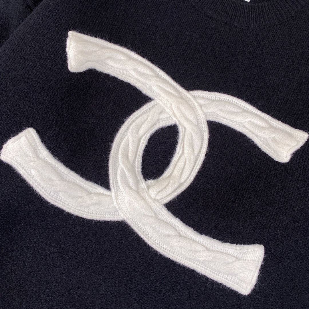 Chanel 24ss Sweater Coat: High-Quality Original Design in Black and White - 图片 3