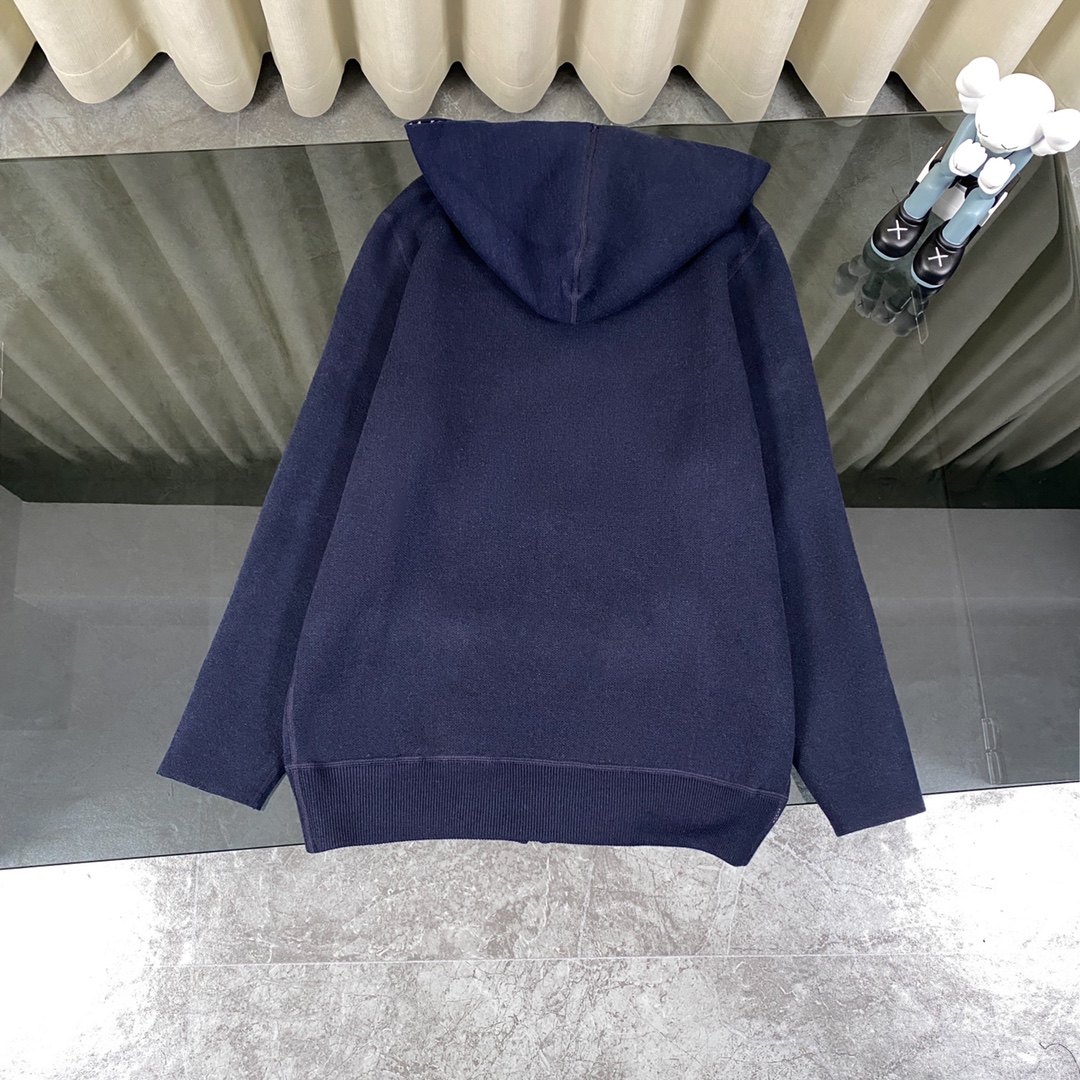 Loewe Wool Sweater with Logo Design and Windproof Features - 图片 2