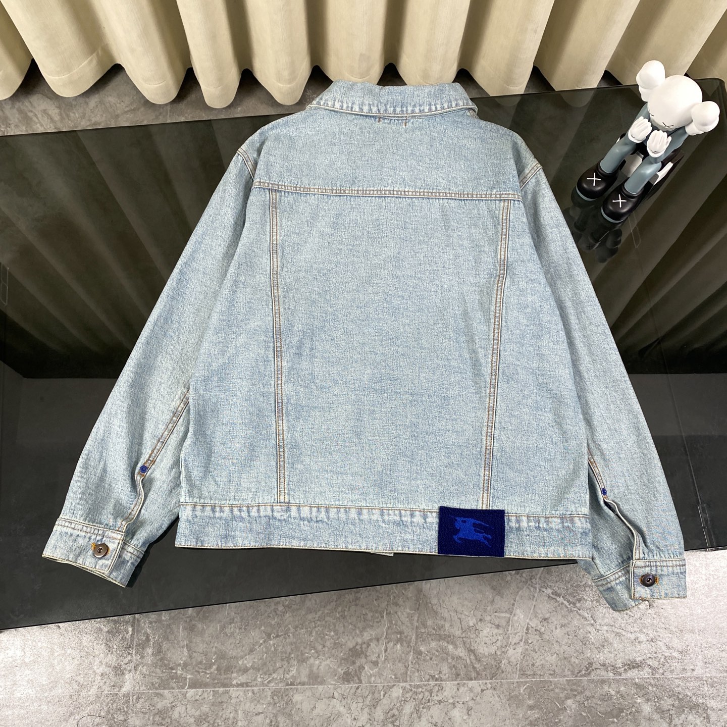Classic Cowboy Jacket by Burberry Barboris: Quality Details in Every Stitch - 图片 4
