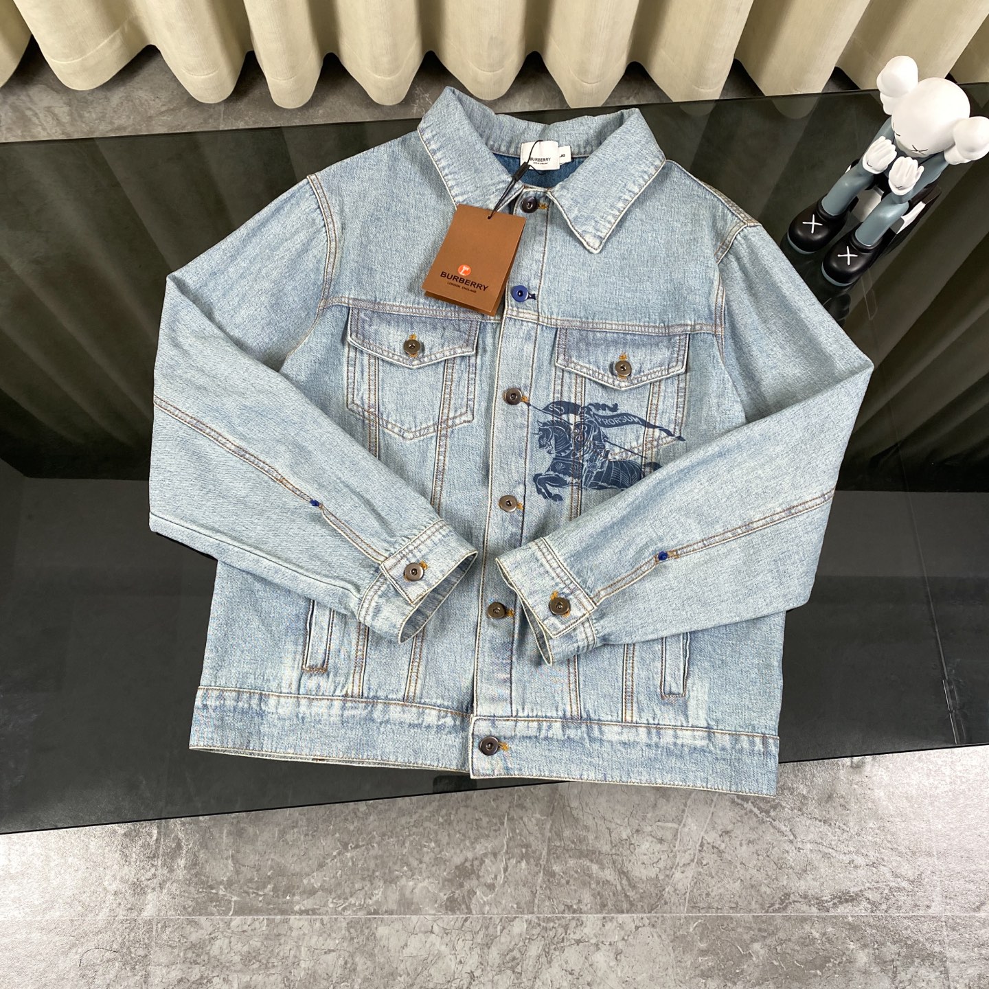 Classic Cowboy Jacket by Burberry Barboris: Quality Details in Every Stitch - 图片 3
