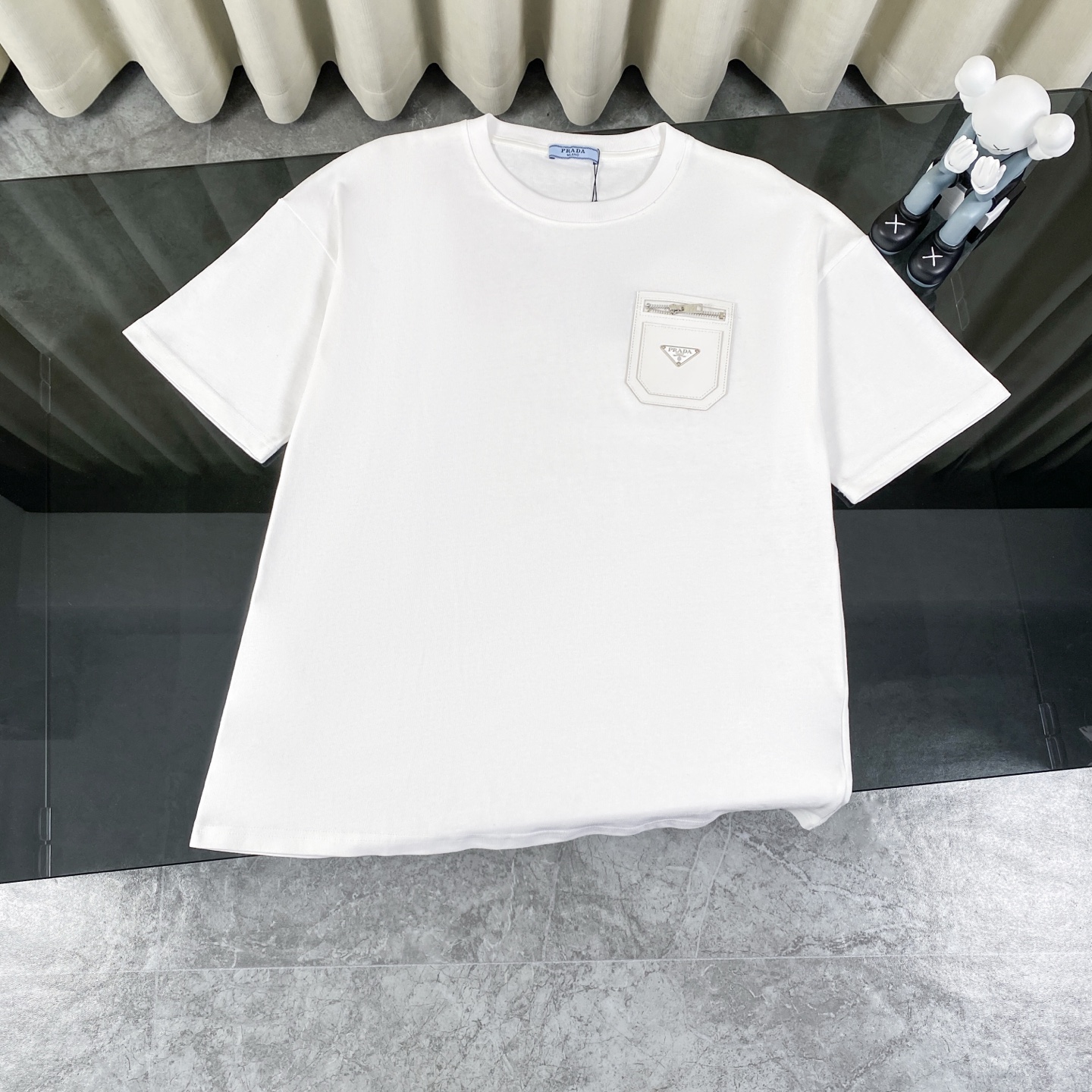 PARDA/Prada nueva camiseta informal de manga corta con cuello redondo y cremallera de cuero con bolsillos cubiertos [es…