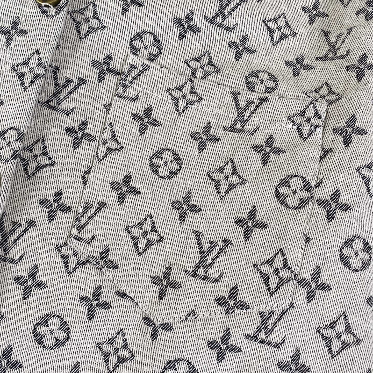 Louis Vuitton’s New Cowboy Shirt Coats Collection: Stylish, Quality, and Nostalgic - 图片 5