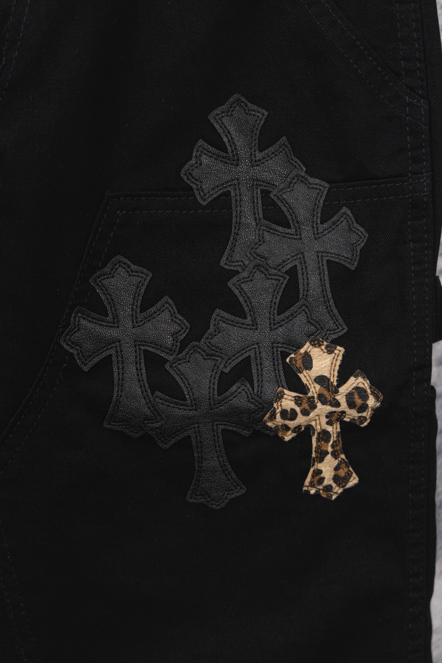 Chrome Hearts Leopard Cross Patchwork Black Jeans 7 i1758060788377 8221 0 5