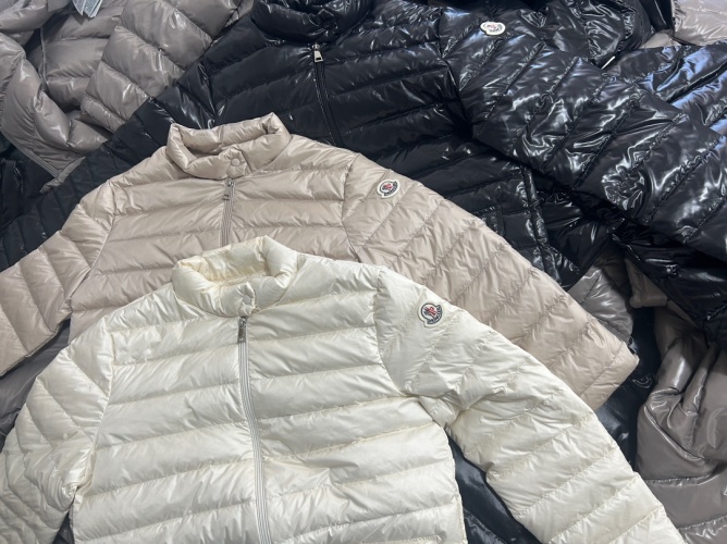 Moncler Lans Classic Down Jacket - Stylish, Lightweight, and Warm 1 Moncler Lans Classic Down Jacket - Stylish, Lightweight, and Warm