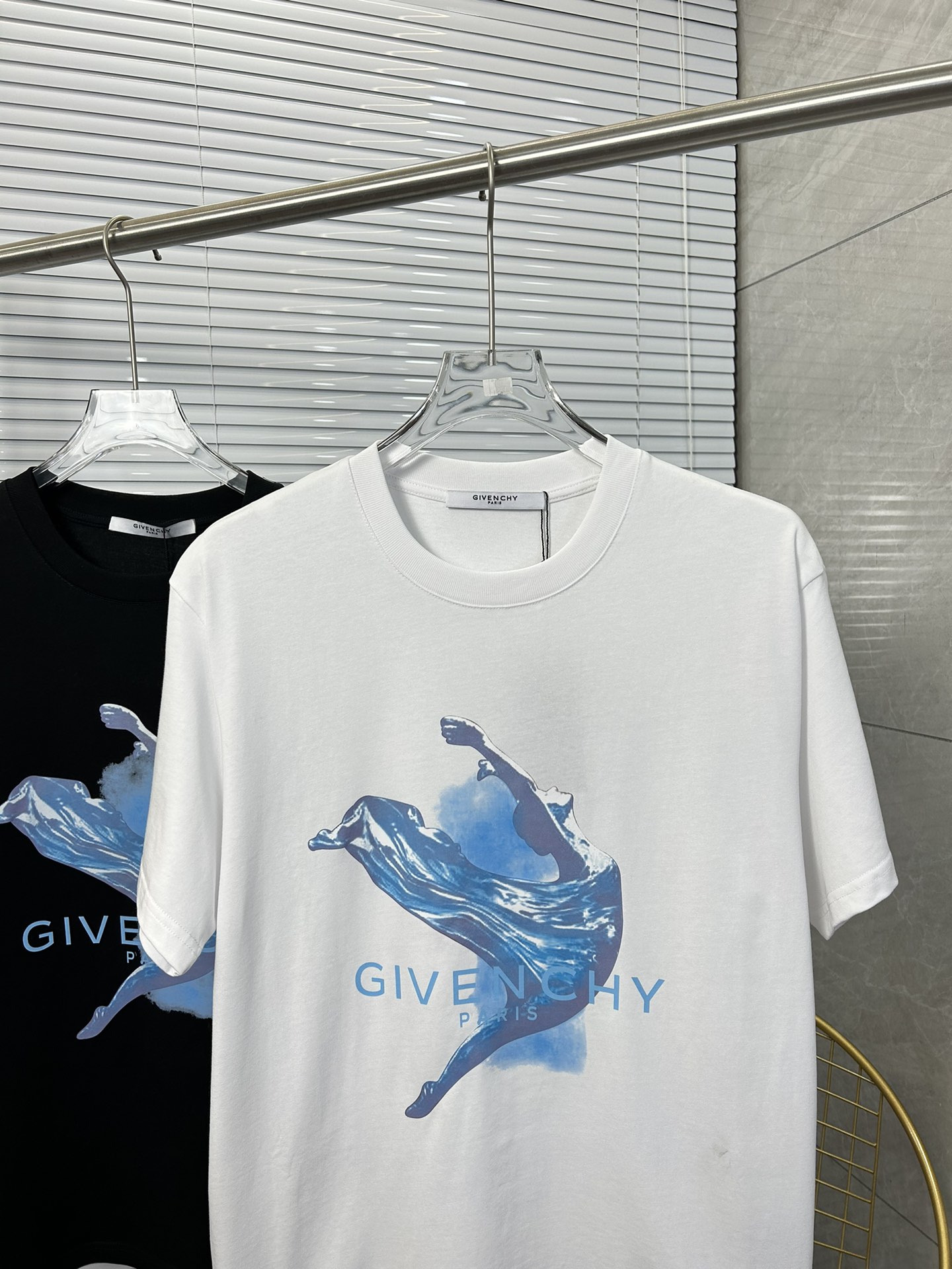 gvc Givenchy 24 latest couple short-sleeve T-shirt top logo printing design fab