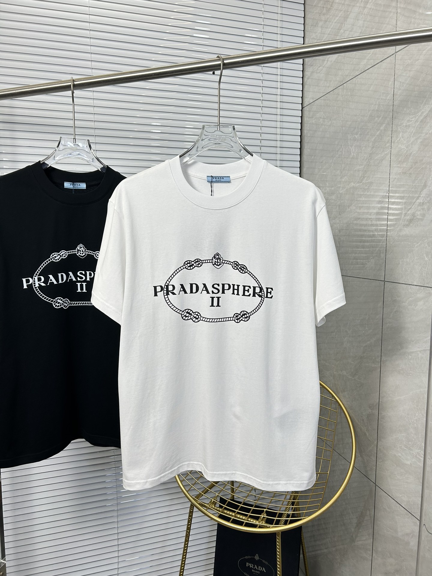 Prada Vêtements T-Shirt Noir Blanc
