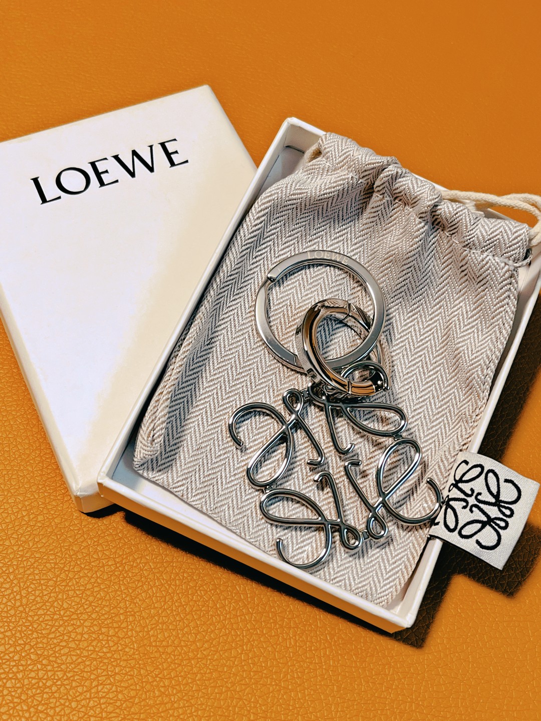 💰105-Loewe An Packaging as graphs Size: 8cm*5cm