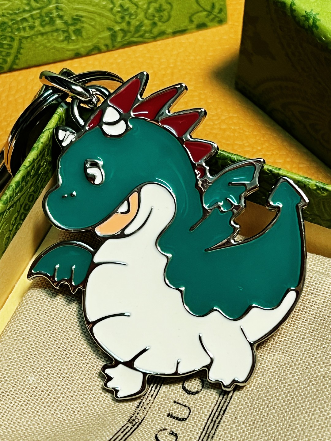The new 84-Gucci key buttons with the hangers. Ton’s little fire dragon is charming and beautiful - 图片 5