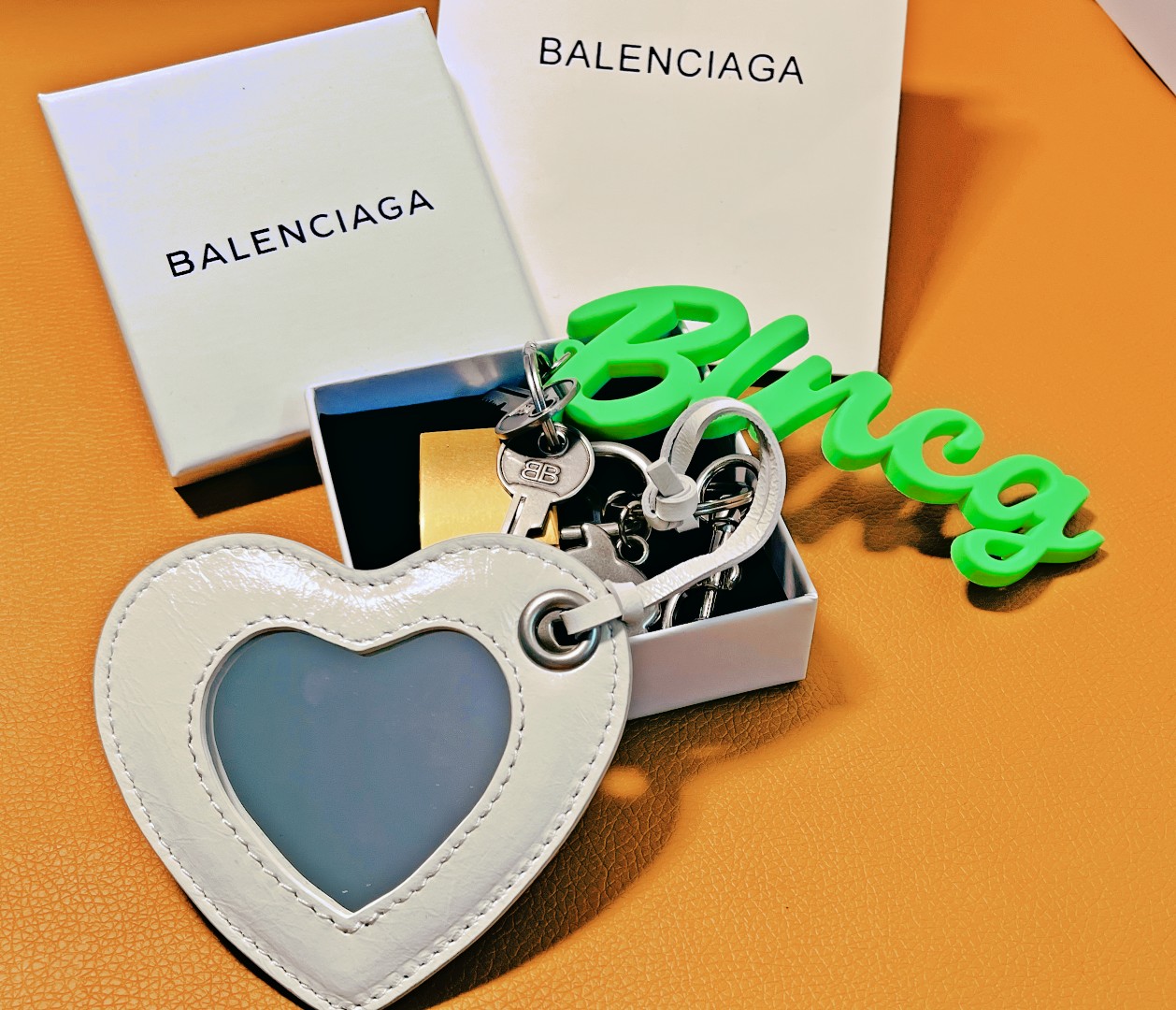 💰294 – The Parisian Balenciaga, the key buttons, simple, generous, gold-filled, great suit - 图片 2