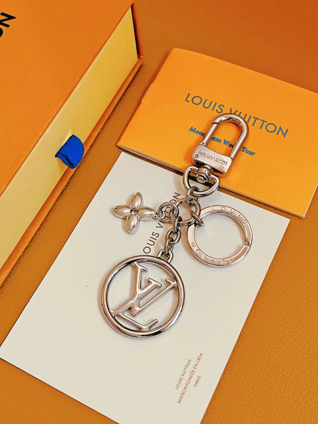 Elegant Letter Keyring back view