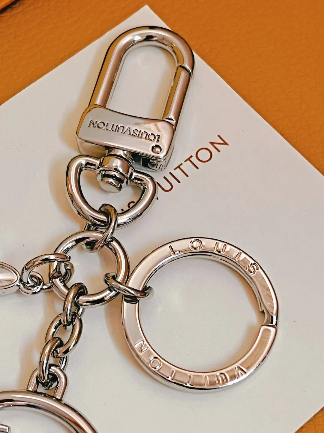 Elegant Letter Keyring - New 2024 Collection