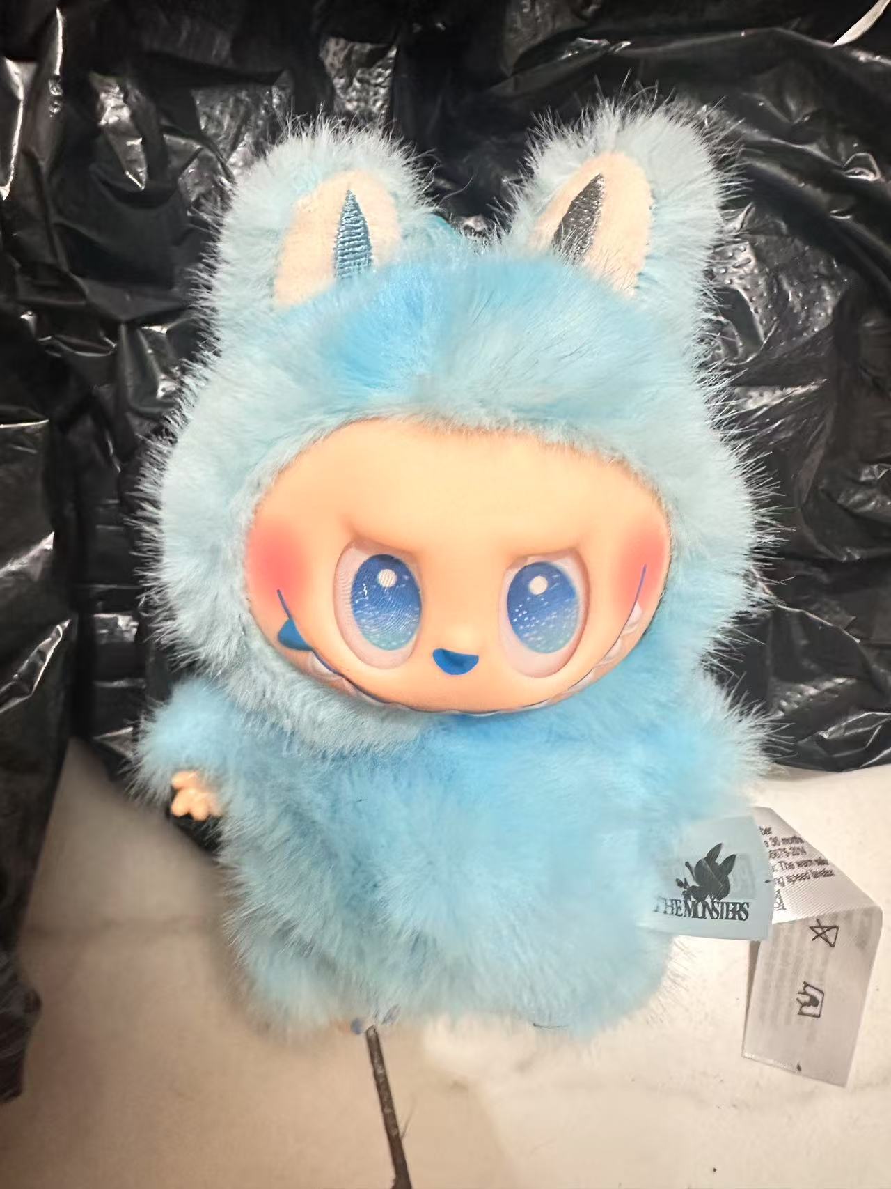 ❤️105包邮/原单代购级别
拉布布 泡泡玛特 Labubu 玩偶公仔系列[三代 泡泡玛特labubu3.0
颜色:忠诚粉、爱红、幸运紫、欢乐橙、平静绿、希望蓝，隐藏款黑色