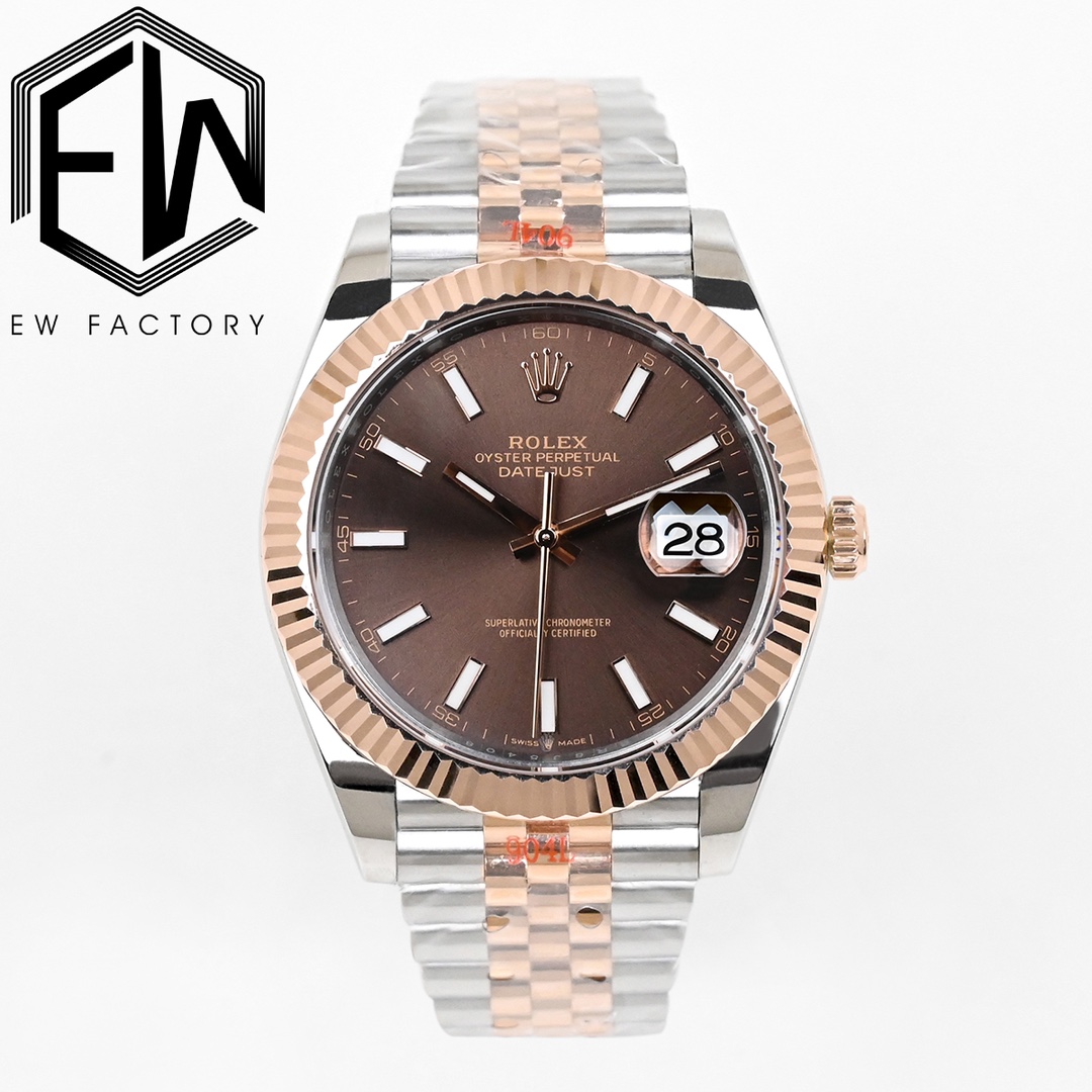 NO:148983,EW Rolex 18K gold log type 41mm series ① Shanghai integrated movement, vacuum bag 18K gold tooth ring, handle, etc., never fade!  ② The whole case is made of 904L steel, the gold strap is synchronized with the original gold part, and the side is not leaking white. ③ Literally polished font nails, top-quality Swiss ice blue luminous, delicate shading, color combination; ④ Glass sapphire glass with a 2.5x magnifying glass effect, glass transparent; ⑤ The strap is restored one to one and can be exchanged with the genuine product; EW produces, and it is bound to be fine, and every extreme detail is the sincerity of the EW factory ingenious development;,,rolex, gold19860909EW 劳力士18K包金日志型41mm系列 ①上海一体机芯,真空包18K黄金牙圈、把头等,永不褪色！ ②表壳整表采用904L钢材打造,包金表带间金部分同步原装,侧面不漏白. ③字面打磨字钉,顶级瑞士冰蓝色夜光,底纹细腻,颜色对版; ④玻璃蓝宝石玻璃搭配2.5倍放大镜效果,玻璃通透； ⑤表带一比一还原,可以与正品互换； EW出品,必然精品,每一个极致的细节都是EW工厂匠心开发的诚意；,,rolex,gold,Watch