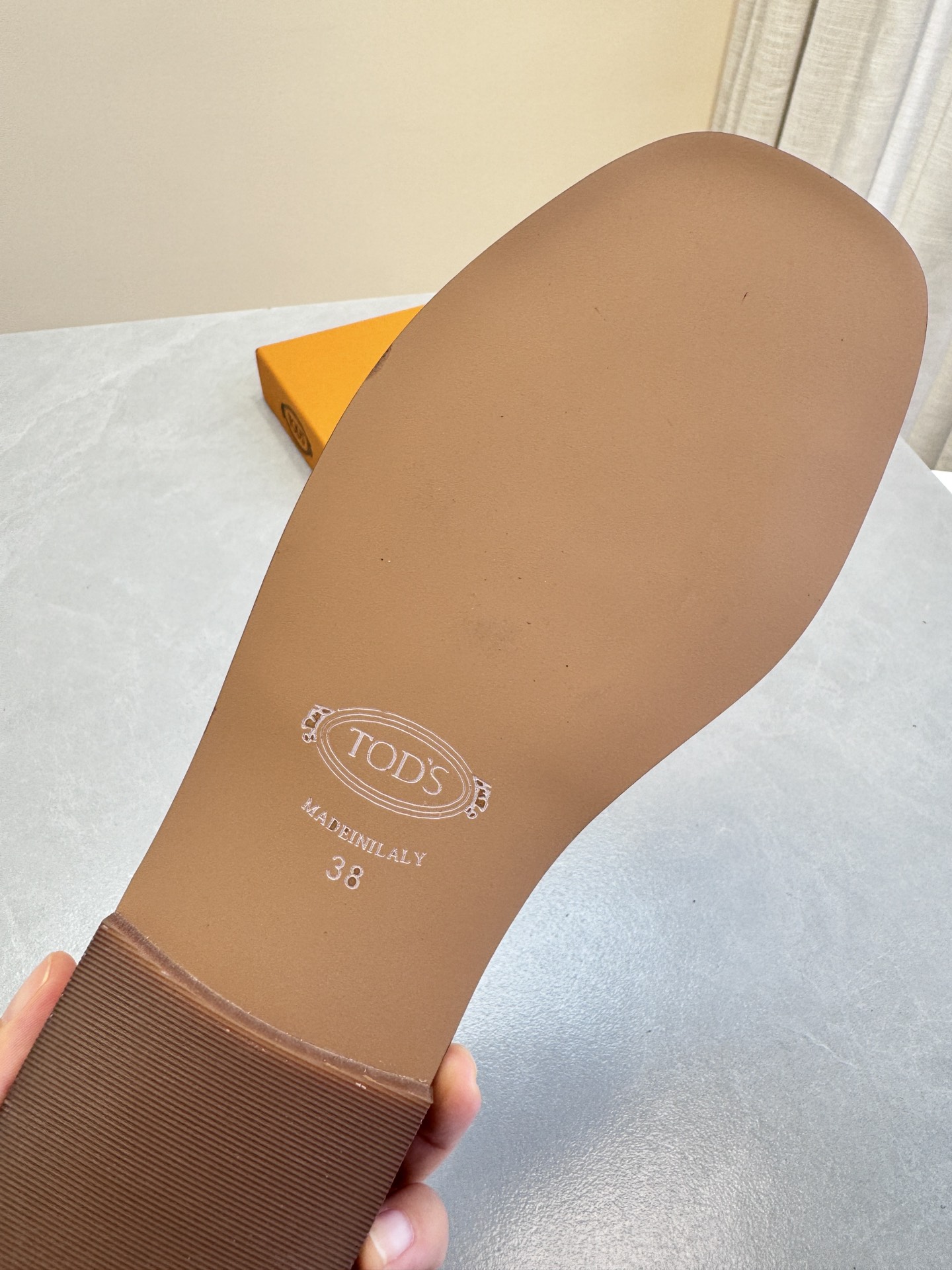 2024 New Tods Classic Slipper: High-End, Stylish, and Versatile Fashion Choice - 图片 9