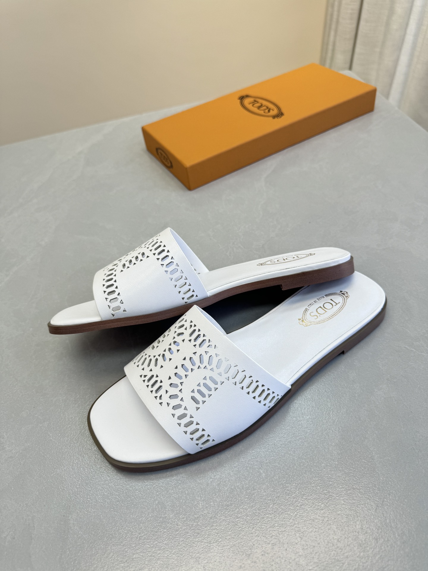 2024 New Tods Classic Slipper: High-End, Stylish, and Versatile Fashion Choice - 图片 3