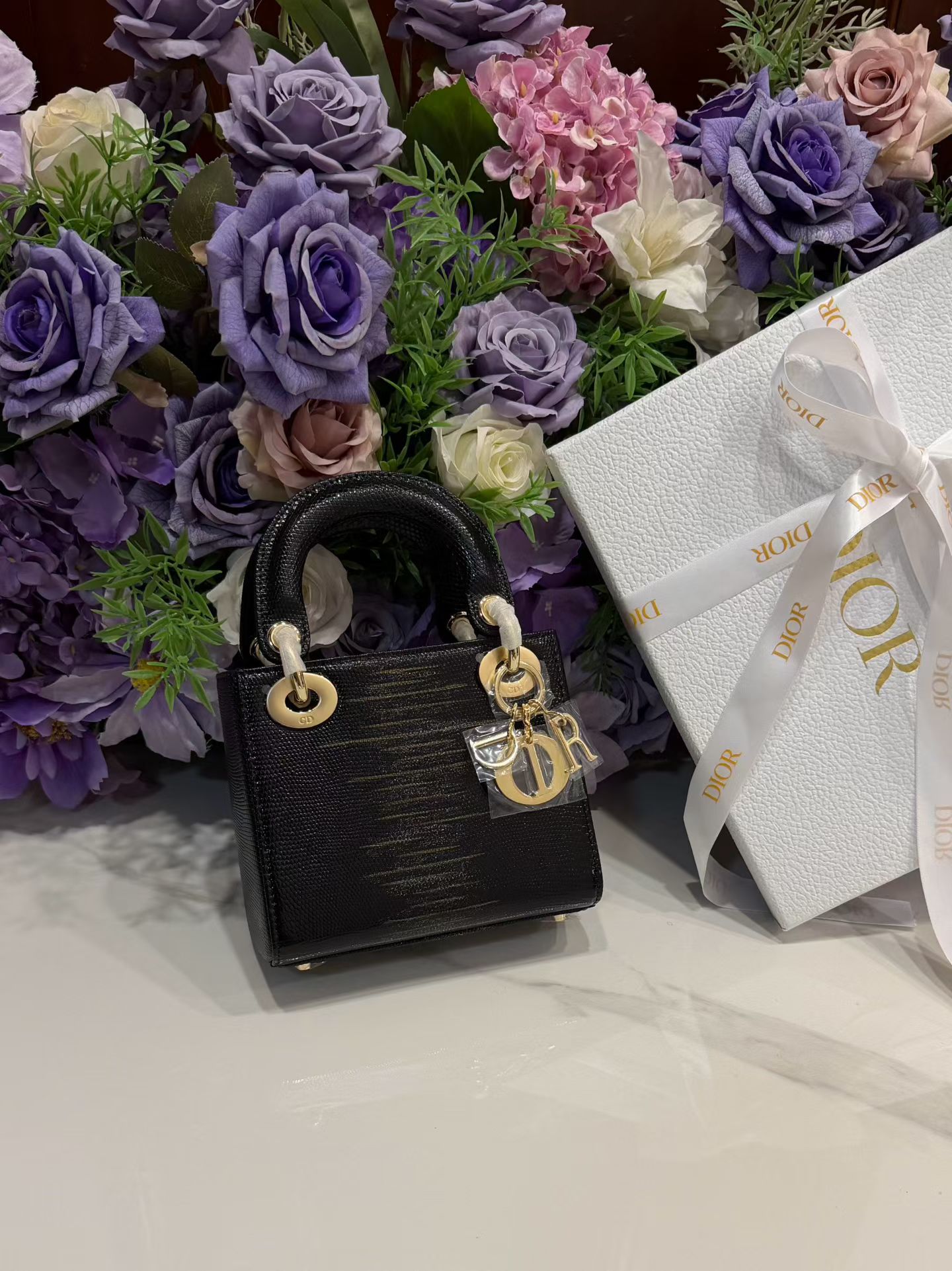 NO:717810,Lizard skin Dior three-compartment Princess Diana bag is ready to move, simple and elegant, how can you not be tempted? Every girl has her own unique charm, available in stock, dior, Hermes,19860909蜥蜴皮 Dior三格戴妃包 蠢蠢欲动简约大气,怎能不心动每个女生都有它的独特魅力现货供应,,dior,Hermes,,Bag