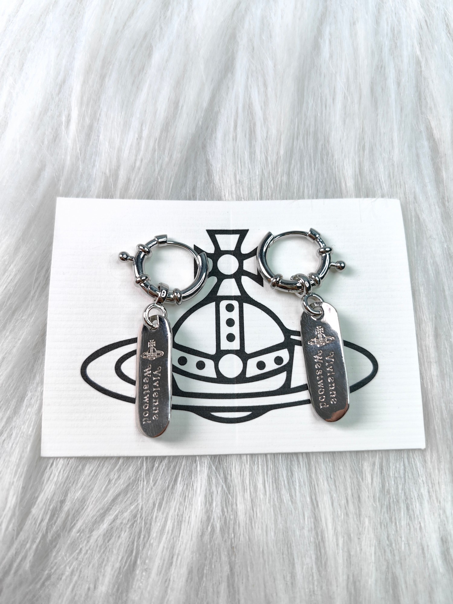 NO:103217,The Queen Mother of the West, the square earrings of the Queen Mother of the West, the Queen Mother of the West, the Queen Mother of the West, the earrings19860909上新西太后方条耳环,白金黑金二个色,西太后耳钉,earrings,Jewelry