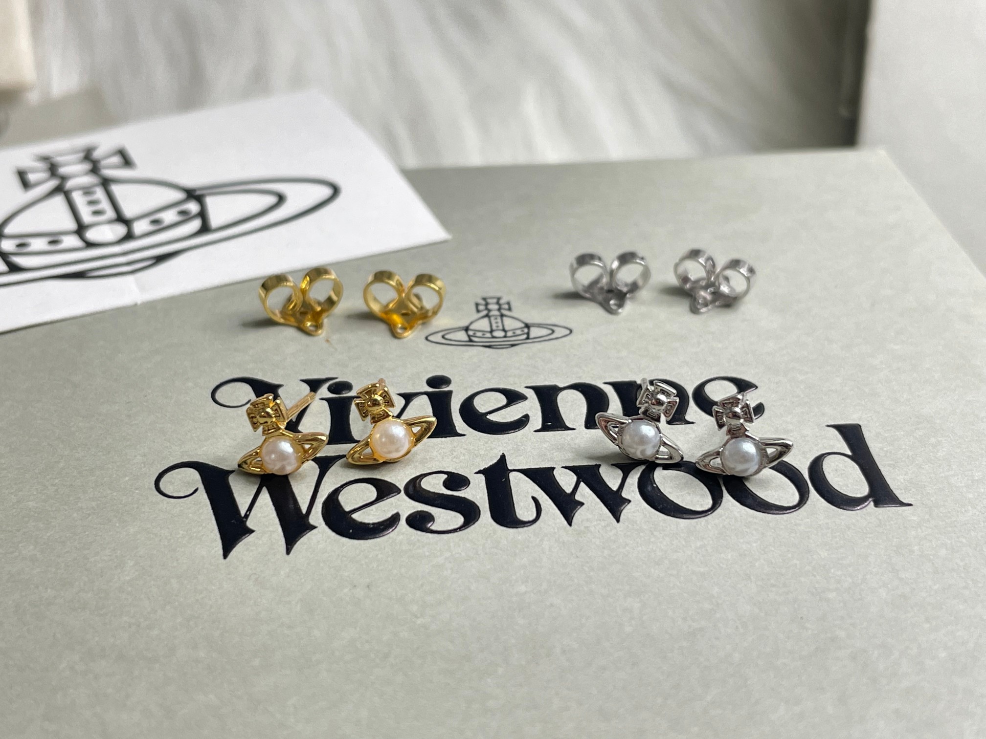 NO:103171,Queen Mother Citizen Mini Pearl Saturn Earrings - Golden Platinum, Queen Mother Citizen Mini Earrings, gold19860909西太后迷你珍珠土星耳钉一黄金色白金色,西太后耳钉,gold,Jewelry