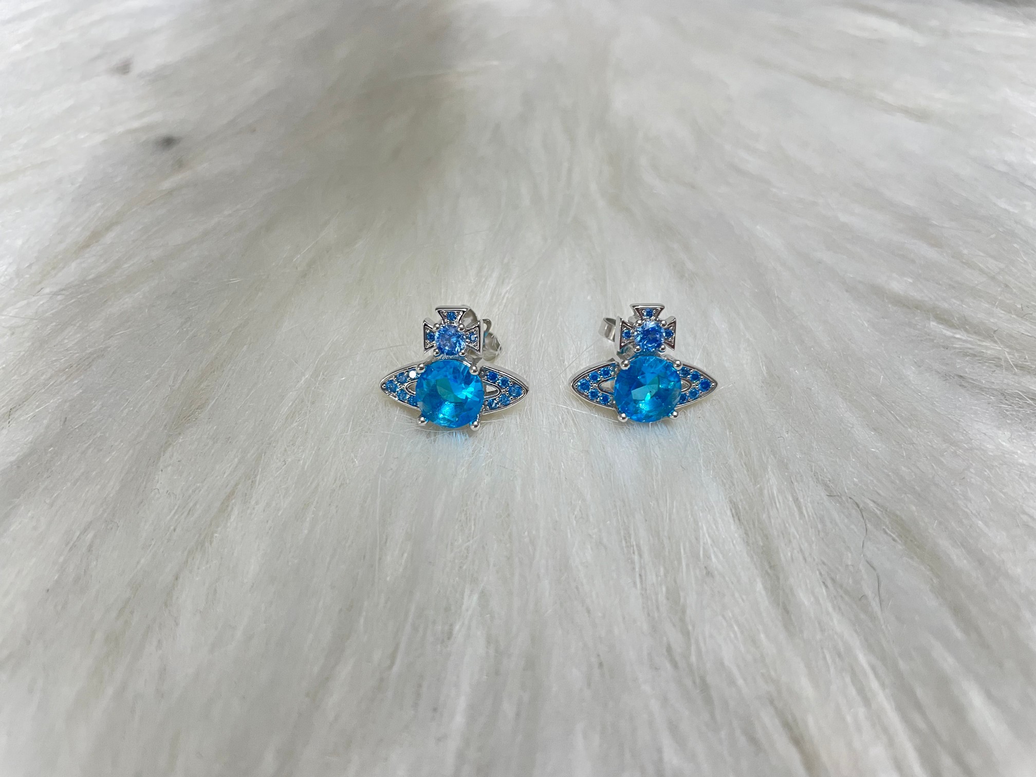 NO:103125,Queen Mother of the West, the Queen Mother of the West19860909西太后海兰色锆石耳钉,西太后耳钉,Jewelry