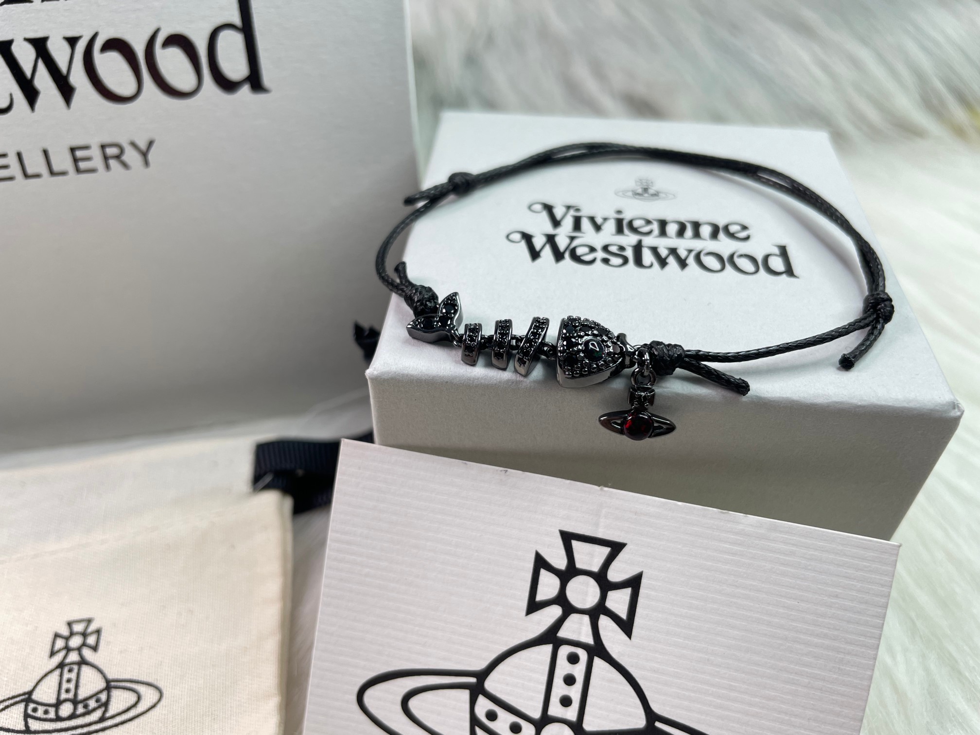 NO:102911,Queen Mother-in-law punk style new fish bone black shrink bracelet, same style for men and women, Queen Mother-in-law bracelet, bracelet19860909西太后朋克风新款鱼骨黑色收缩手绳,男女同款,西太后手链,bracelet,Jewelry