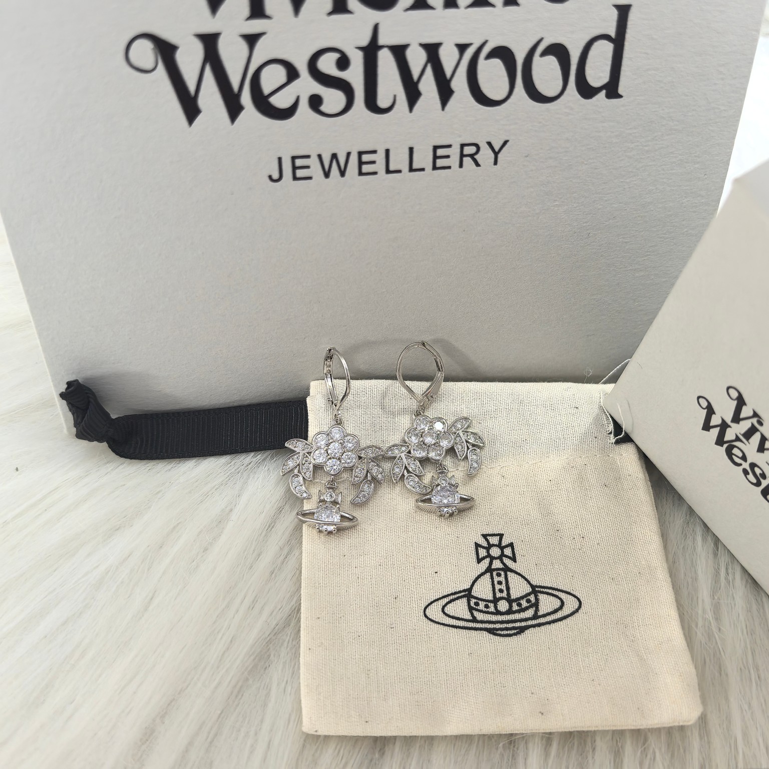 Vivienne Westwood 西太后新款AMMA麦穗锆石土星耳环薇薇安
