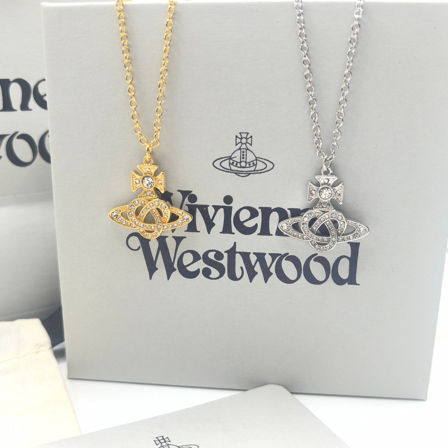 NO:102962,The Queen Mother of the Cities classic knot love hollow Saturn zircon necklace small fresh women's pendant necklace, Queen Mother of the Cities necklace, necklace19860909西太后经典款纽结爱心镂空土星锆石项链小清新女吊坠颈链,西太后项链,necklace,Jewelry