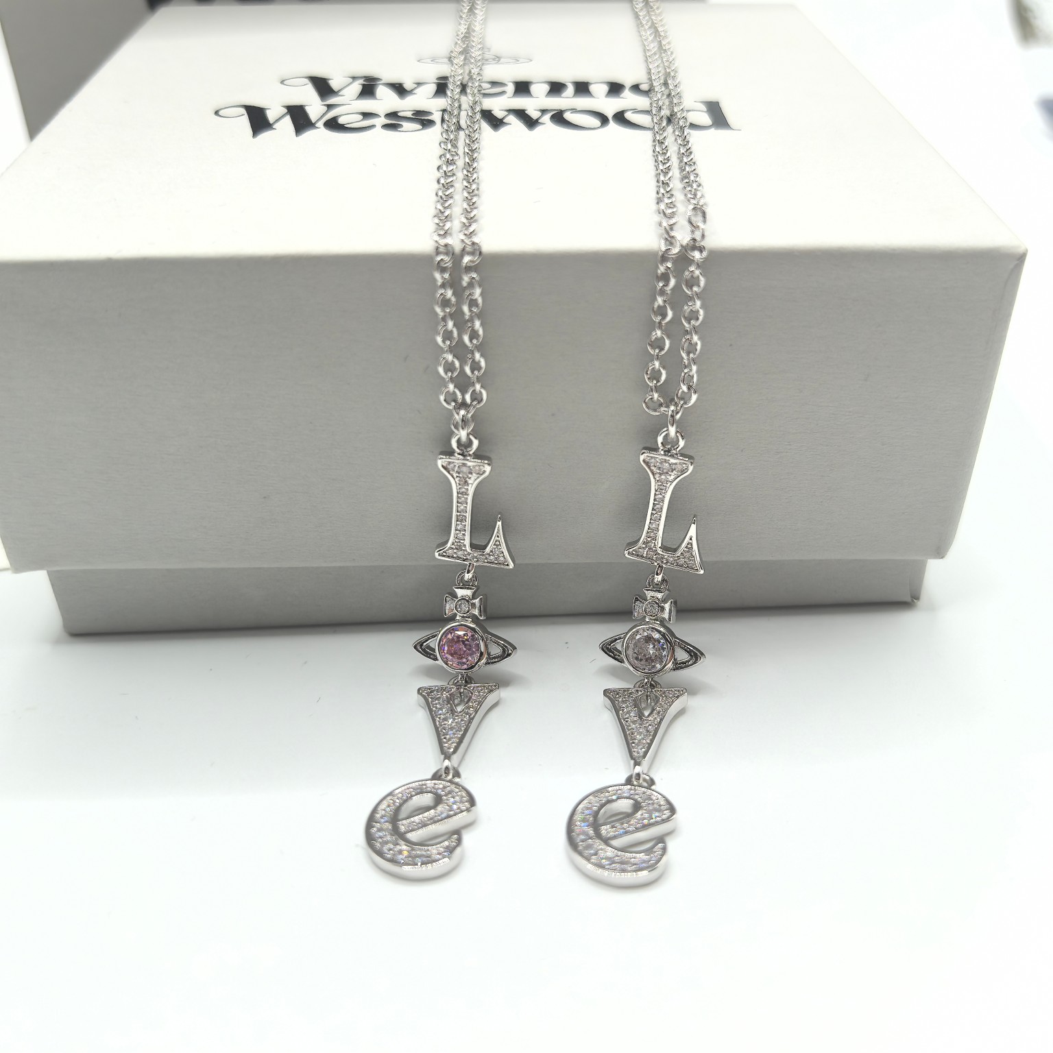 NO:102552,Queen Mother Citizen LOVE Zircon Saturn Necklace Pink Main Diamond, White Main Diamond, Two Styles, Queen Mother Citizen Necklace, Necklace19860909西太后LOVE锆石土星项链 粉主钻,白主钻,两个款,西太后项链,necklace,Jewelry