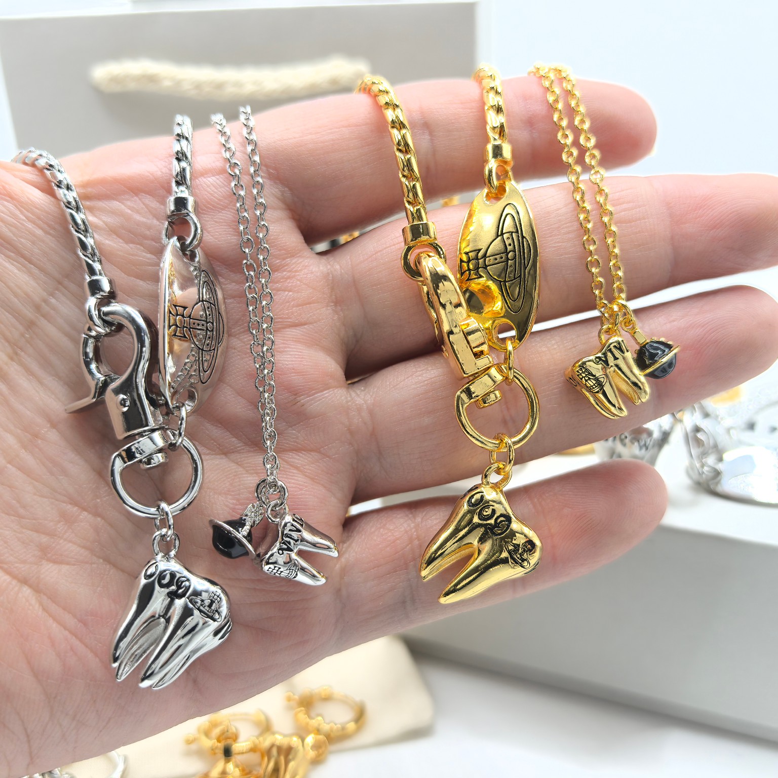 NO:102556,The new product of Queen Mother's teeth wisdom teeth bracelet earrings earrings heavy industry punk gold and silver popular, Queen Mother's necklace, Queen Mother's bracelet, earrings, necklace, bracelet19860909秋季西太后新品牙齿智齿项链手链耳环耳钉重工朋克金银热门,西太后项链西太后手链,earrings,necklace,bracelet,Jewelry