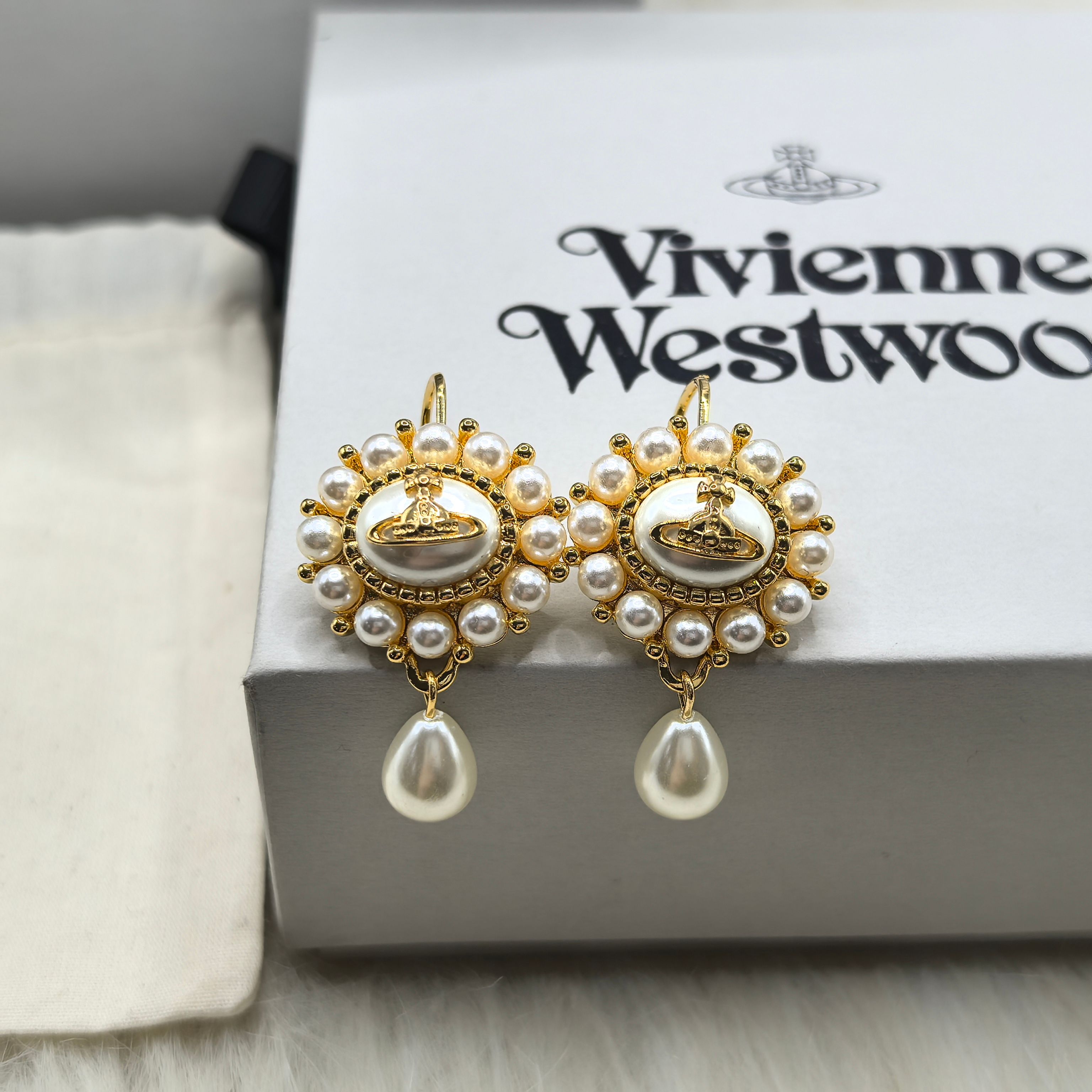 Vivienne Westwood Vivienne Westwood西太后Amaya太阳花珍珠耳环