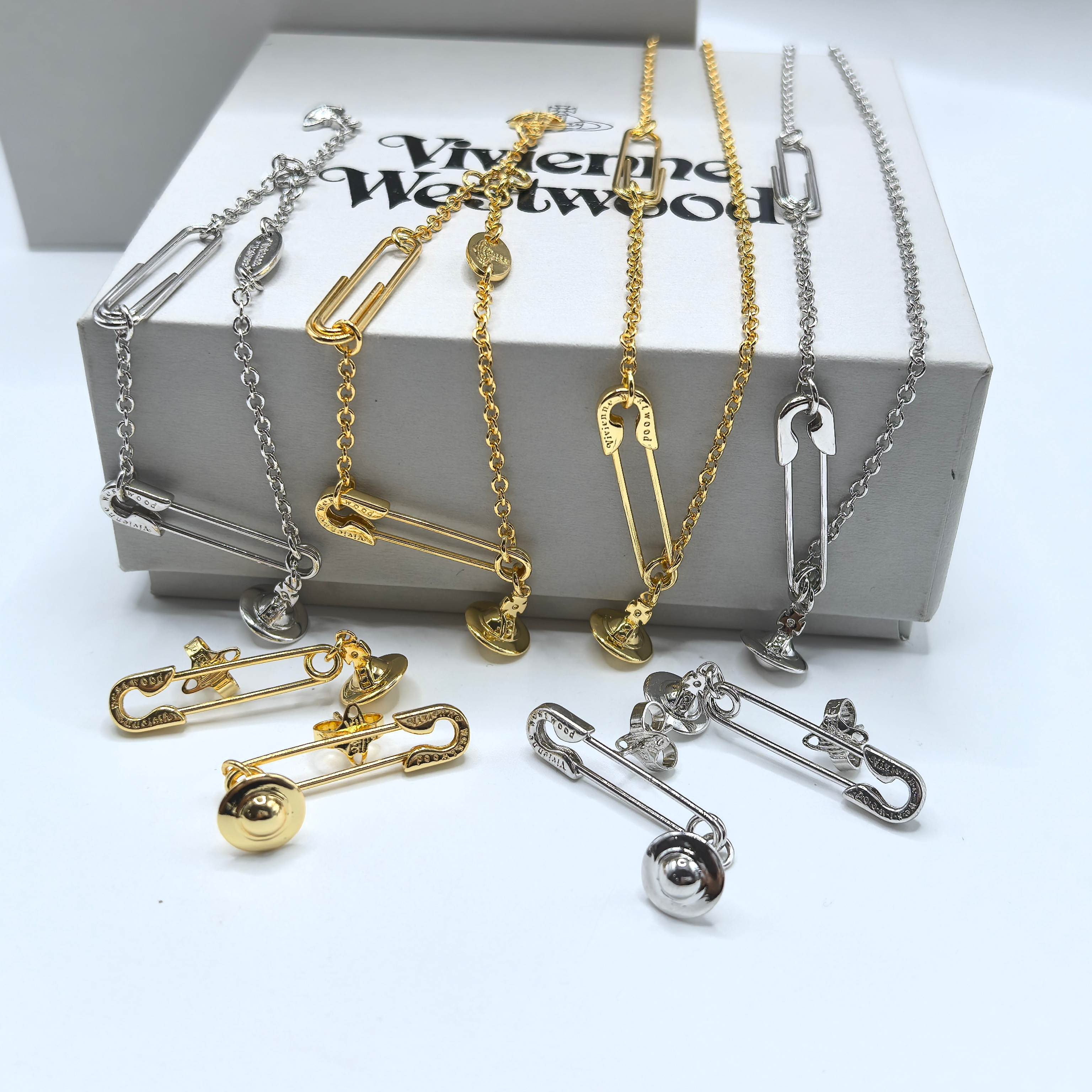 NO:104353,New high-end version 1; 1 Queen Mother Sweet Cool Pin Small Ball Three-dimensional Saturn Paperclip Bracelet Necklace, Queen Mother Necklace, Queen Mother Earrings, Necklace, Bracelet19860909新款高版本1；1西太后甜酷风别针小球立体土星回形针手链项链,西太后项链西太后耳钉,necklace,bracelet,Jewelry