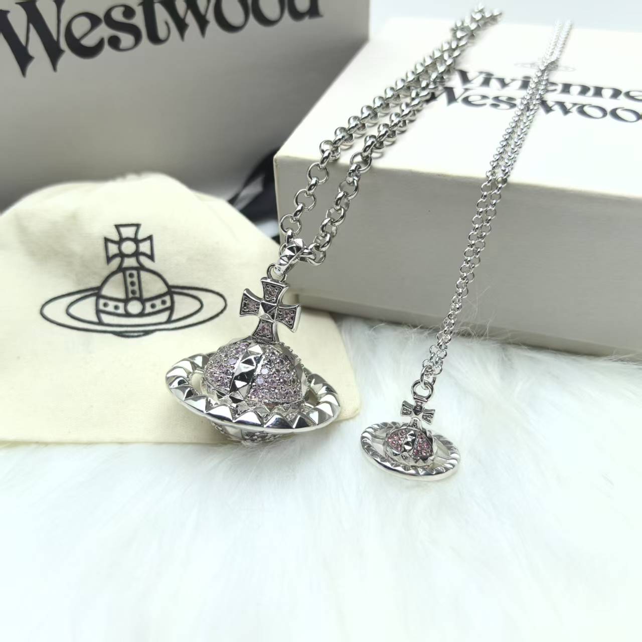 NO:360020,95 Queen Mother's Rivet Pink Diamond Three-dimensional Sweater Chain and 80 Medium Clavicle Chain Spot, Queen Mother's Necklace, Sweaters, Necklace1986090995西太后铆钉粉钻立体毛衣链和80中号锁骨链现货,西太后项链,sweaters,necklace,Jewelry