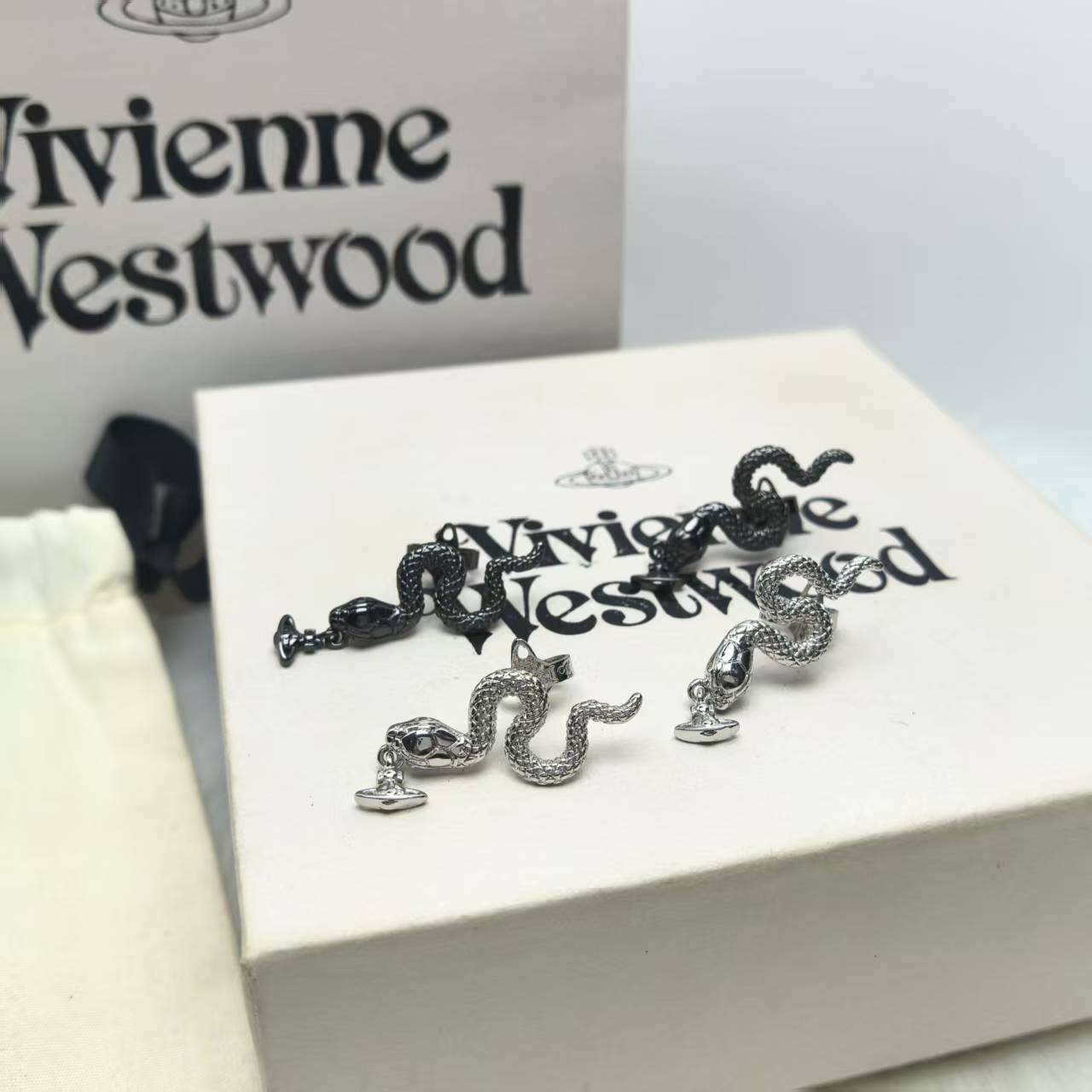 NO:361645,The Queen Mother of the Citizens's spiritual color earrings two colors spots, the Queen Mother of the Citizens's earrings19860909西太后灵色耳钉二个色现货,西太后耳钉,Jewelry