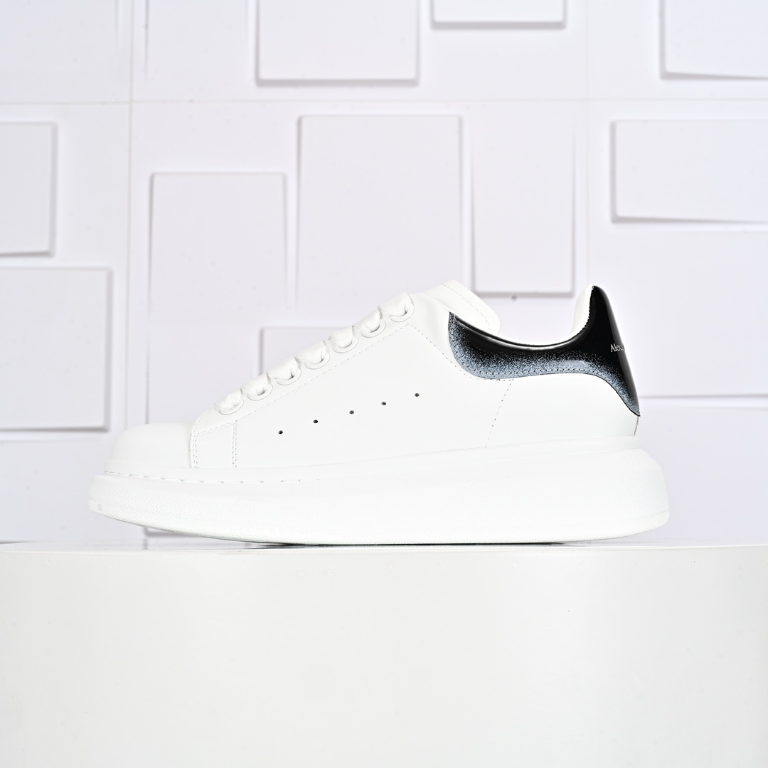 代购指定特别蓝盒版本芯片可扫 Alexander McQueen/亚历山大麦昆 松糕鞋厚底增高小白鞋