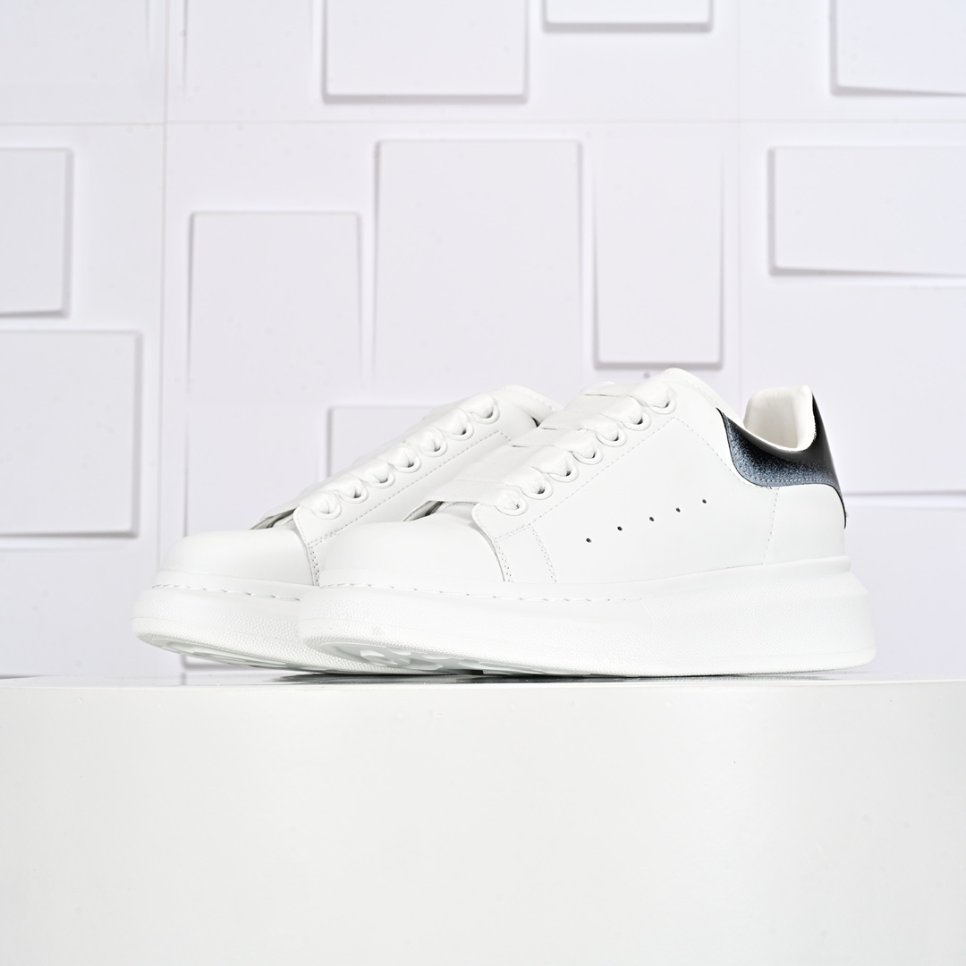 代购指定特别蓝盒版本芯片可扫 Alexander McQueen/亚历山大麦昆 松糕鞋厚底增高小白鞋