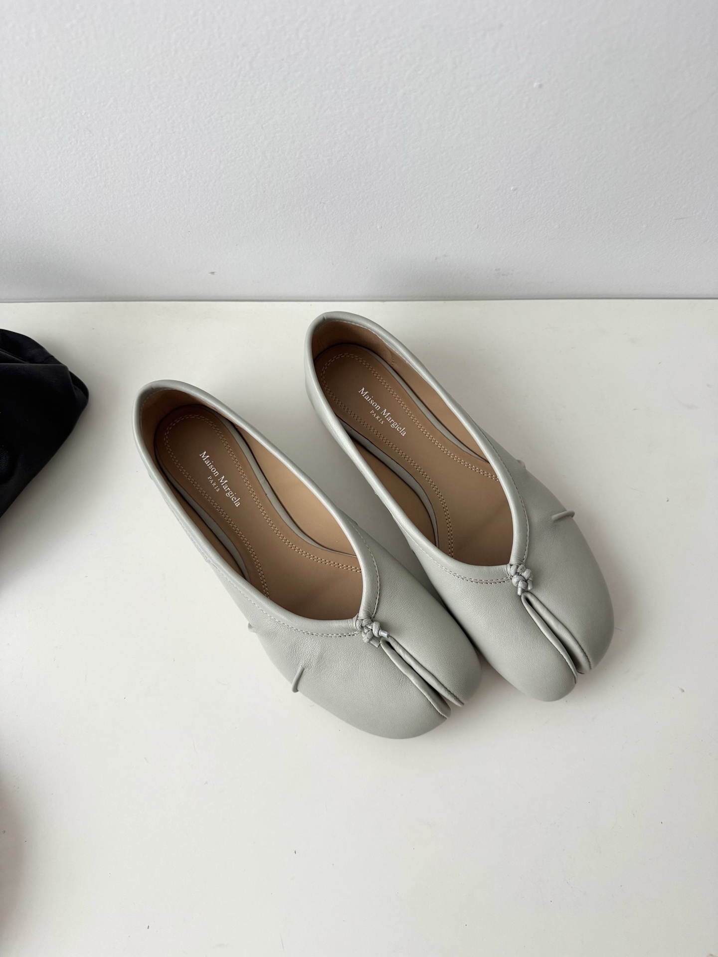 Женские балетки Maison Margiela в стиле Tabi