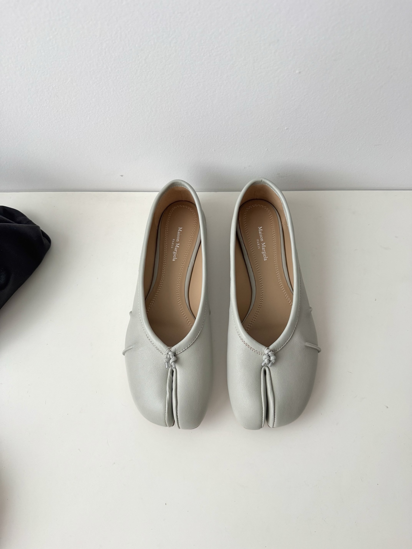 Женские балетки Maison Margiela в стиле Tabi