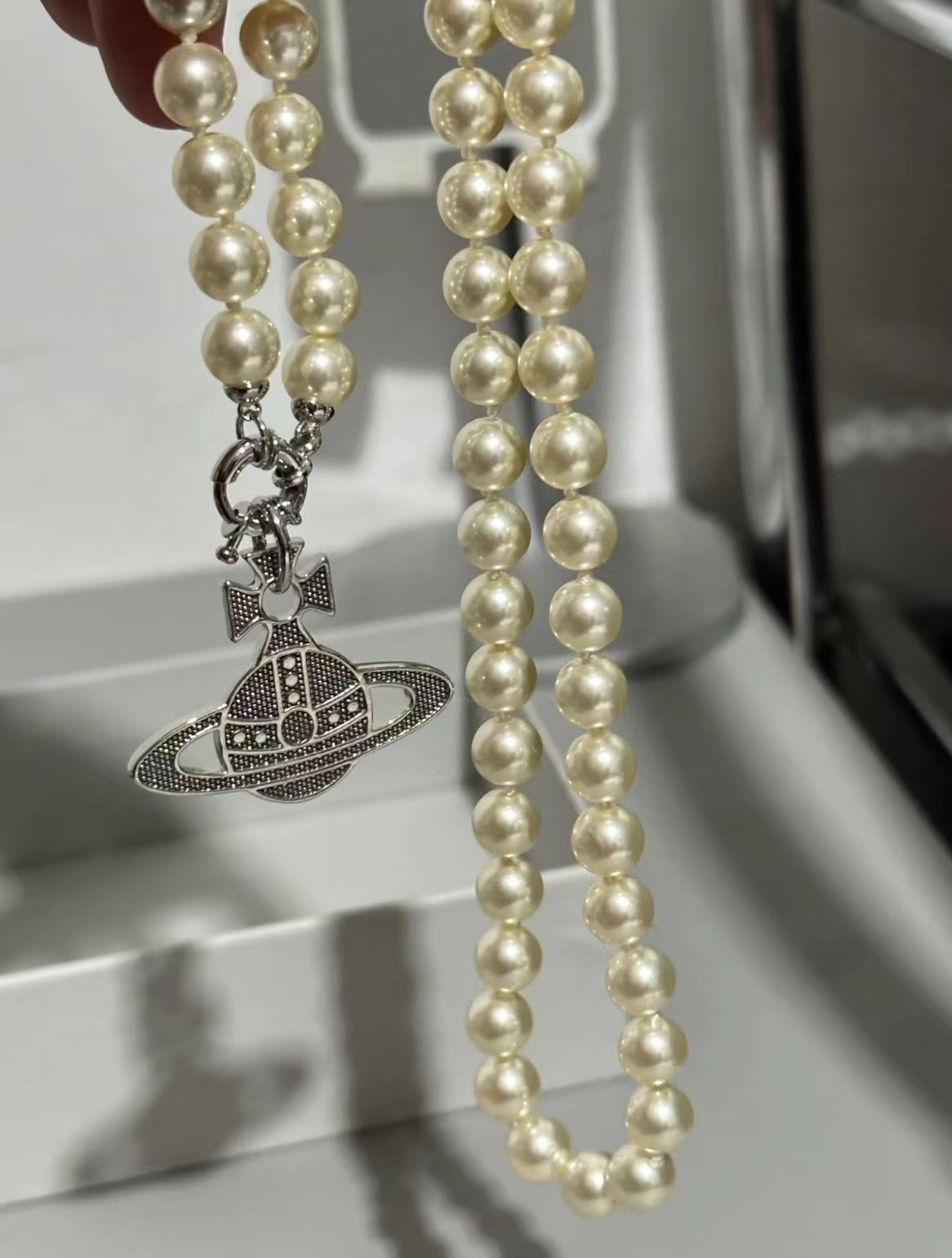 【VivienneWestwood】西太后项链😱宝宝，什么是快乐星球，来，这就是快乐星球！绝美珍珠小土星