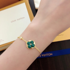 【精工版本】美毙了✨✨LV手链四叶草 单花 路易威登手链 ❤️电镀18k金工艺 专柜版本 一比一质量😍优 【精工版本】美毙了✨✨LV手链四叶草 单花 路易威登手链 ❤️电镀18k金工艺 专柜版本 一比一质量😍优