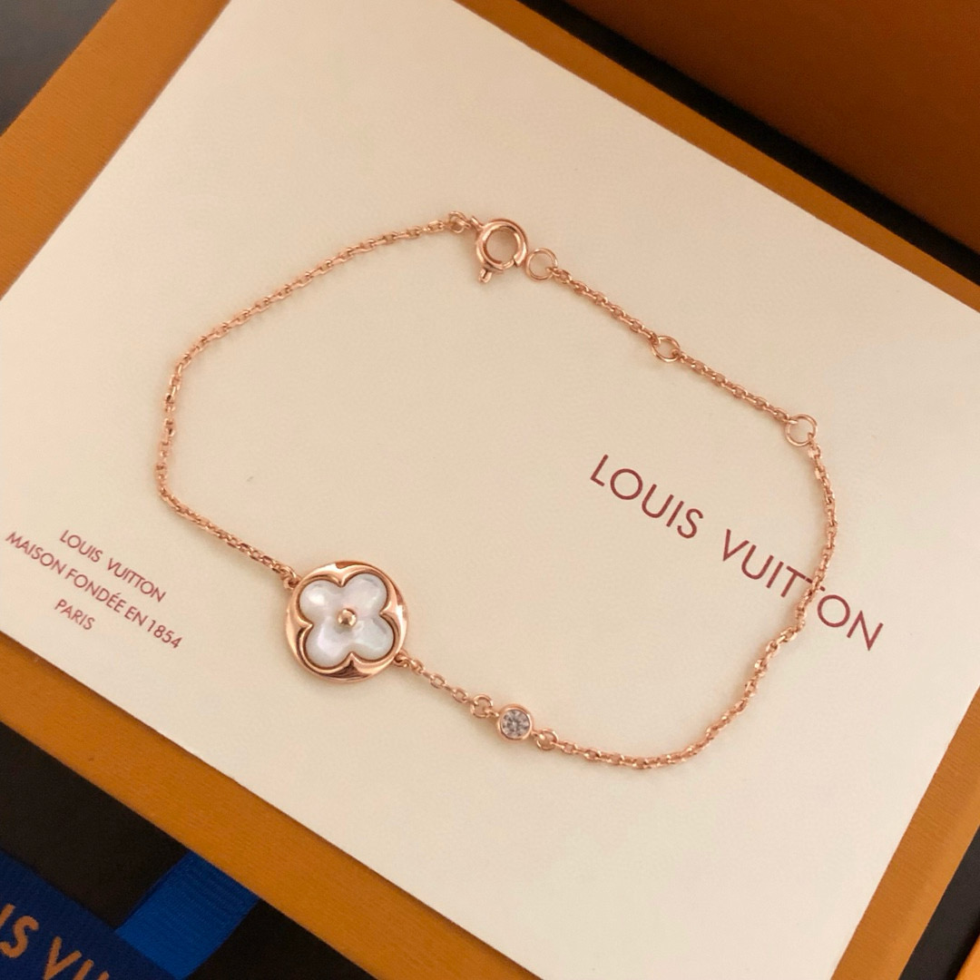 【精工版本】美毙了✨✨LV手链四叶草 单花 路易威登手链 ❤️电镀18k金工艺 专柜版本 一比一质量😍优