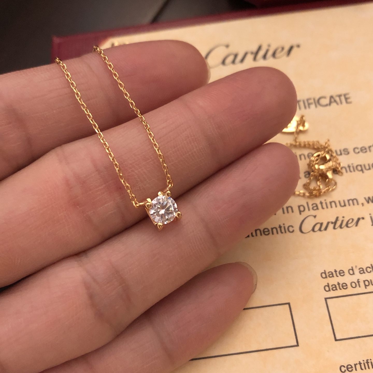 各 【精工版本】卡地亚项链❤️明星同款😘😘卡地亚牛角耳钉[抓狂][抓狂]高级精工版✨✨不多作介绍！现货出