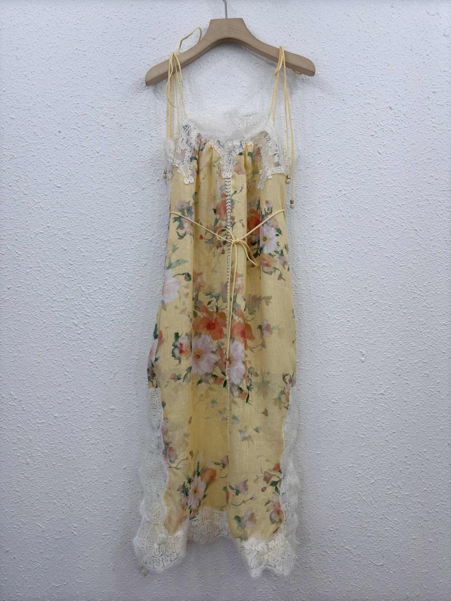 Elegant Linen Blend Floral Lace Dress - Perfect for Spring & Summer 2 i1746239644415 8188 0 0