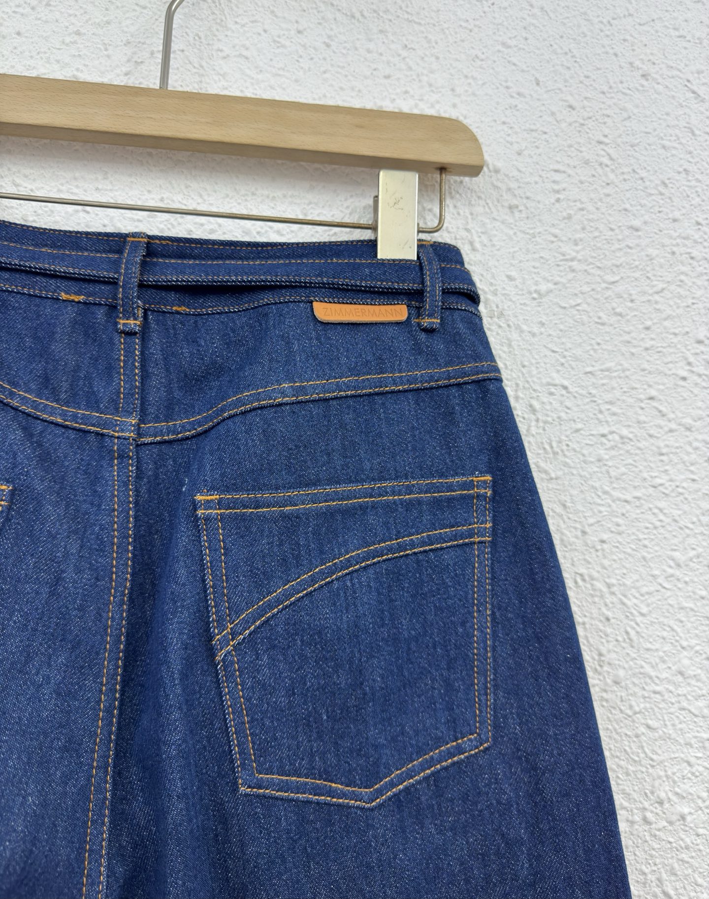 i1752458031940 1800 0 4